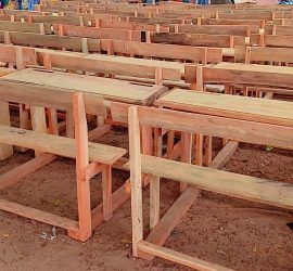 Gemeinsam für bessere Lernbedingungen: Schulbänke für Kinder in Diegonéfla